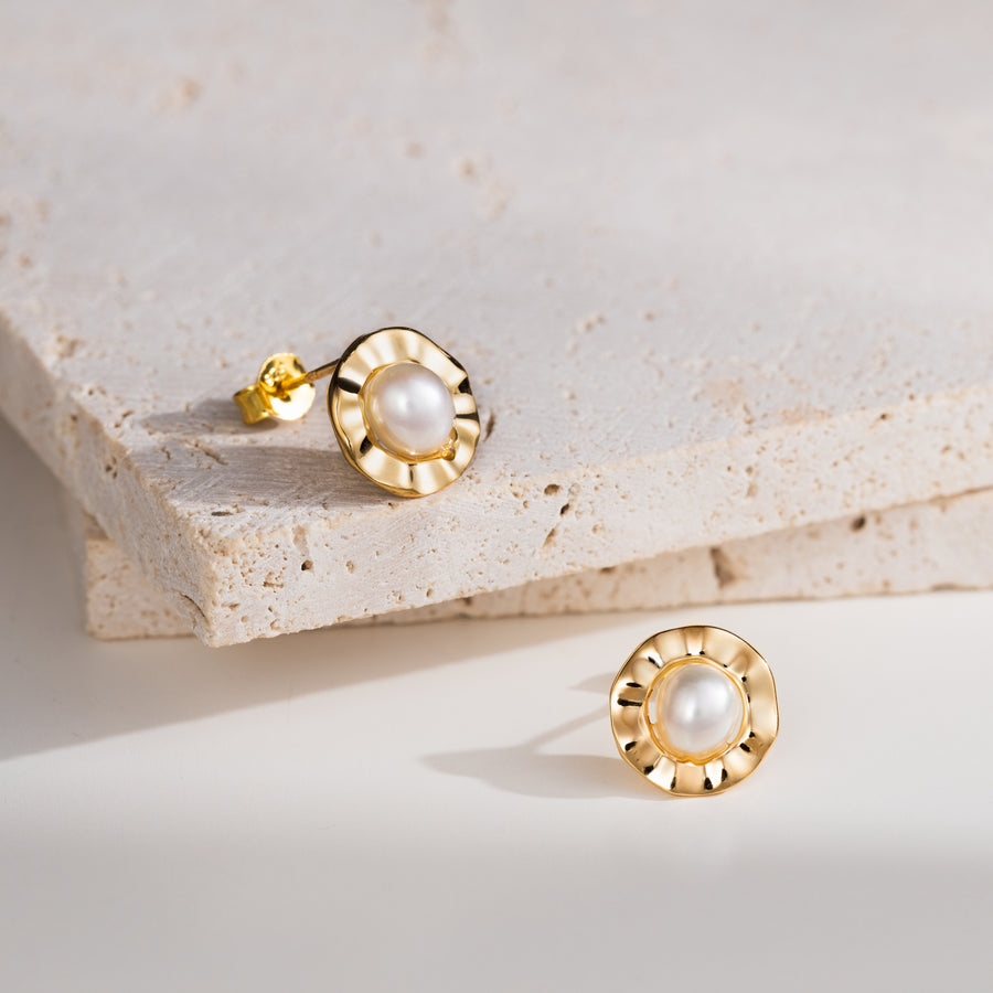 14K Gold Plated 925 Sterling Silver Natural Freshwater Wavy Halo Pearl Earrings