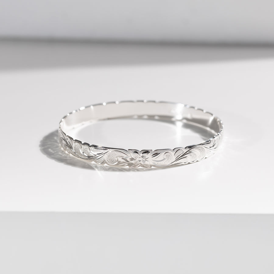 925 Sterling Silver 8mm Hawaiian Heirloom Queen Scroll Plumeria Flower Cut Out Bangle